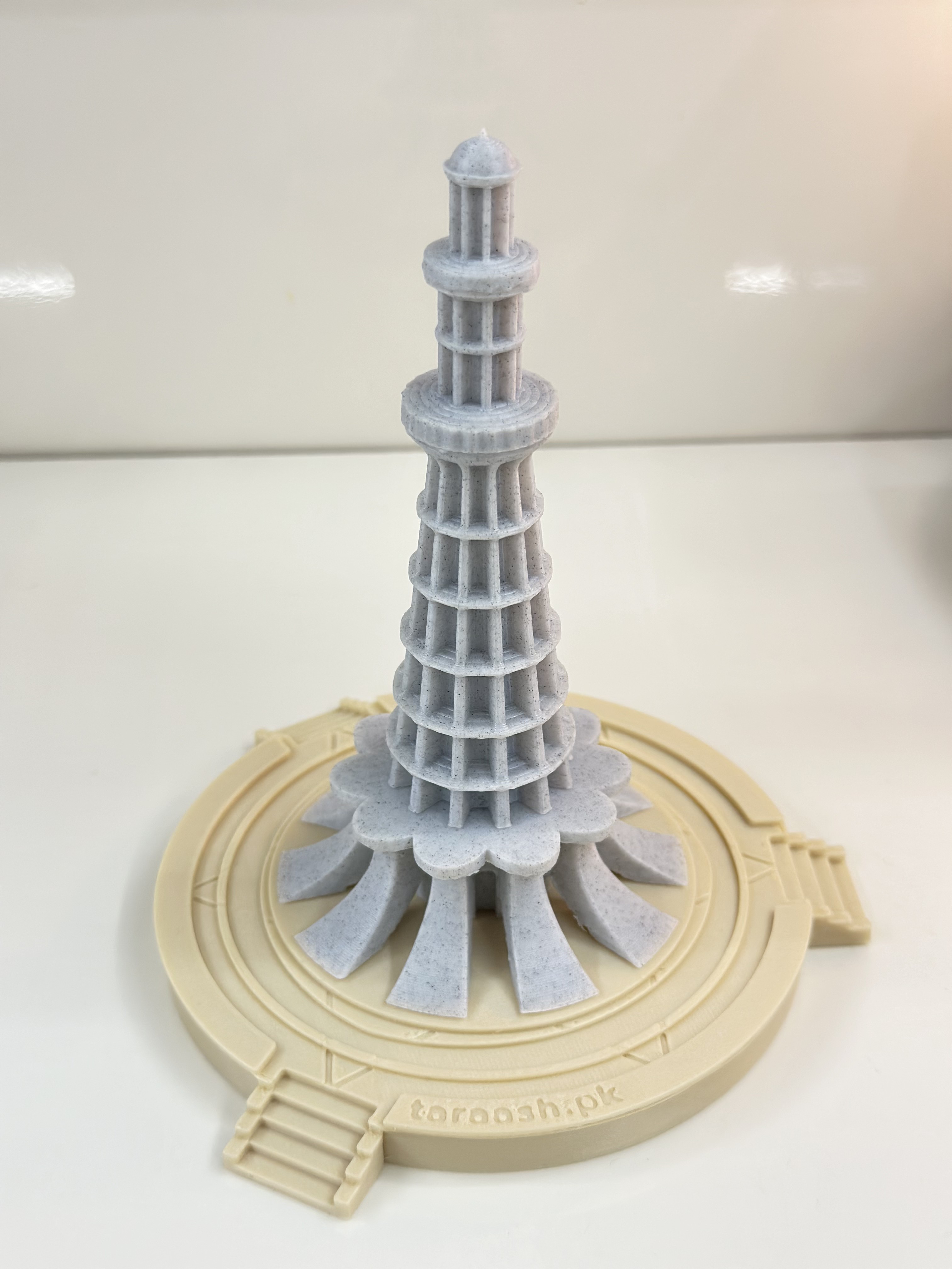 Minar-e-Pakistan – Marble-Textured — photo 3